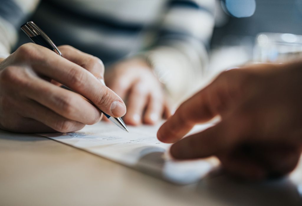 eslaw_Privatbeteiligung-_iStock-1072035844