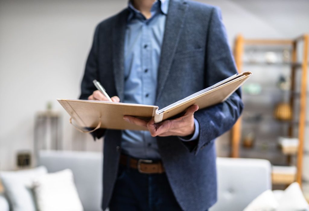 eslaw_Rechtsgutachten_iStock-1348494353